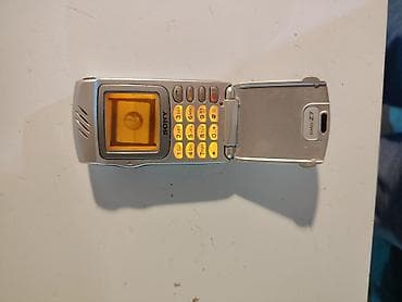 sony linija: Sony CMD-Z7 preklopni mobilni telefon, kao nov, baterija nova, radi na — 4