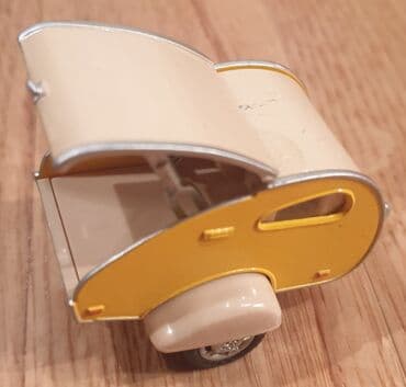 blaze autici igracke: HONGWEL trailer caravan teardrop camper 1:43 razmera. Oldtajmer — 1