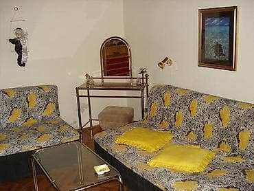 fasade za kuce ideje: Sutomore, iznajmljujem apartman i sobe. Sobe sa dva, tri i četiri — 8