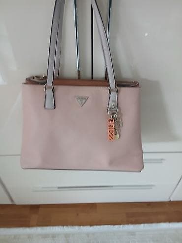 torba akcija: GUESS torbe – dve modele 1) Siva torba sa monogram printom - — 7