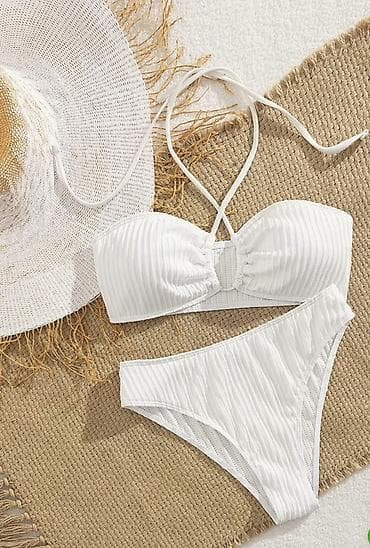🔥Beli dvodelni kupaći kostim – rebrasti materijal ✅L velicina - Model