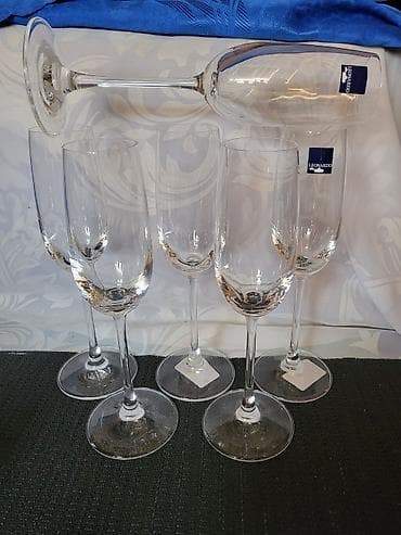 čaše za čaj: Case nove za vino,kristal Leonardo Nemacka iz 2000ih.god. Nemacke — 6