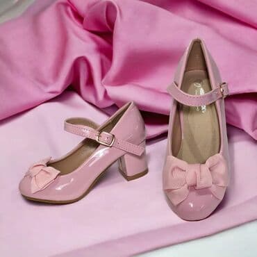 PREDIVNOCA Prelepe stiklice za nase damice izradjene od sljokicaste