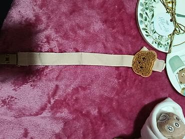 skafander za bebe c a: Poklon korpa za bebu – “Meda” set Šarmantno aranžirana pletena — 2