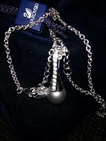 Ogrlica sa priveskom, Trussardi, Materijal: Hirurški čelik, Kristal — 1