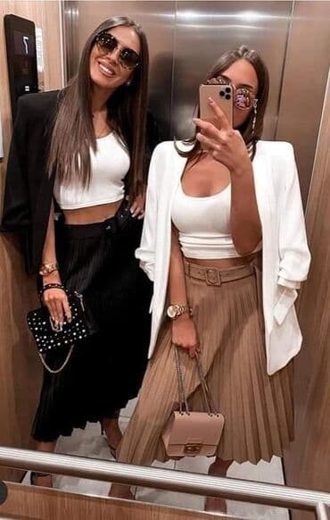 zara suknja sa masnom: Zara suknja: 2200 dinara
Sako: 2500 dinara — 2