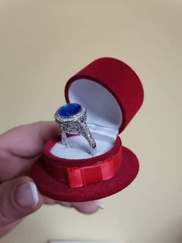 Velicina 10
Cena 1100din