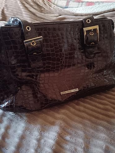 disel torba: Elegantna damska torba, lak koža sa krokodilskim printom u tamno — 3