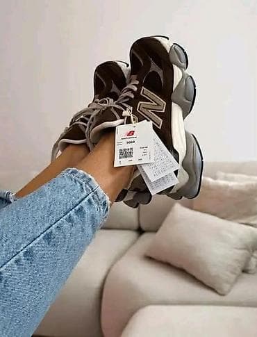 ampule za kosu: NB 9060 A klasa 
Cena: 5100
Brojevi: 36-40
PS✨ — 4