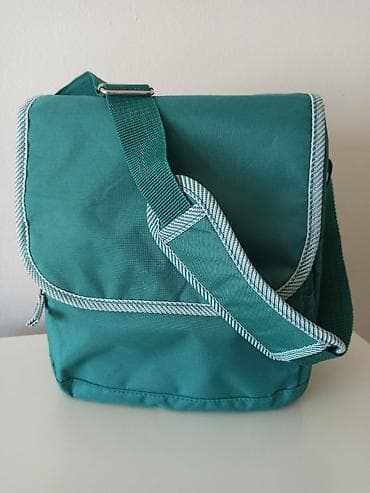 celofanske kesice za pakovanje: Rashladna torba Dimenzije  28 x 25 x 12 cm Ima dve pregrade, manju i — 2