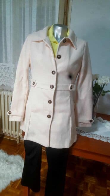 Ženski kaput – veličina M - Boja: svetla/bež - Kroj: strukiran — 1