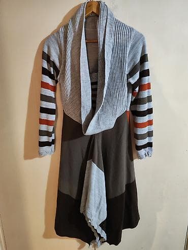 Pleteni ženski kardigan/haljina sa dugim rukavima i asimetričnim na lalafo.rs Pleteni ženski kardigan/haljina sa dugim rukavima i asimetričnim