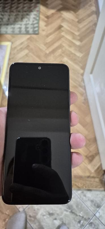 kamera za snimanje voznje: POCO M4 pro 4g– AI Triple Camera 64 MP Karakteristike: - Zadnja — 5