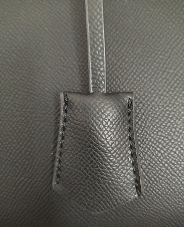 Lične stvari: Veoma lepa Birkinka Crna damska torba – klasičan tote/Birkin stil - — 3