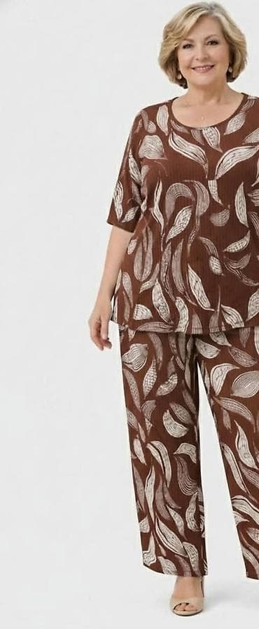 bure pantalone: Komplet (bluza + pantalone) sa printom. - Kratkorukavna bluza ravnog — 1