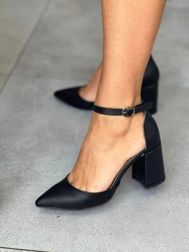 gerry weber cena: Cena:3300din
Peta:8cm — 2