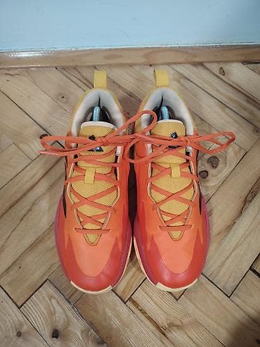 Adidas košarkaške patike – niskog profila, narandžasto/žuto/crvene