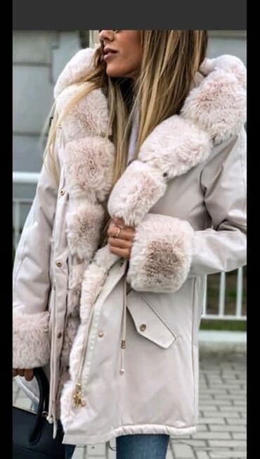 Women's Clothing: S, Single-colored — 11