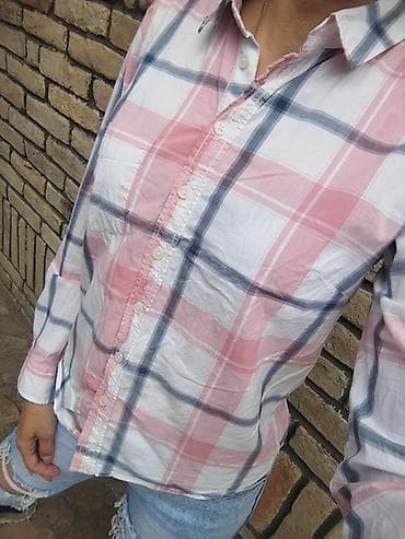 H&M košuljica, veličina M, super očuvana. - Model: klasična