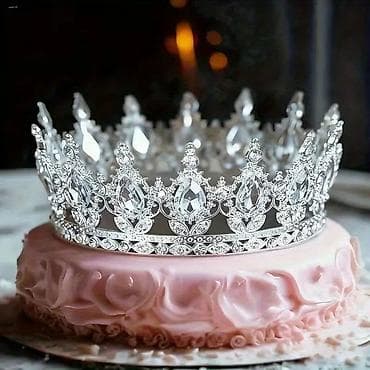 šnala za novac: Luksuzna kruna/tiara sa bogatim baroknim dizajnom - Materijal: legura — 4