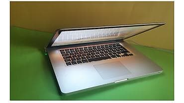 Apple MacBook Pro A1286 – 15,4” LED instaliran program za
