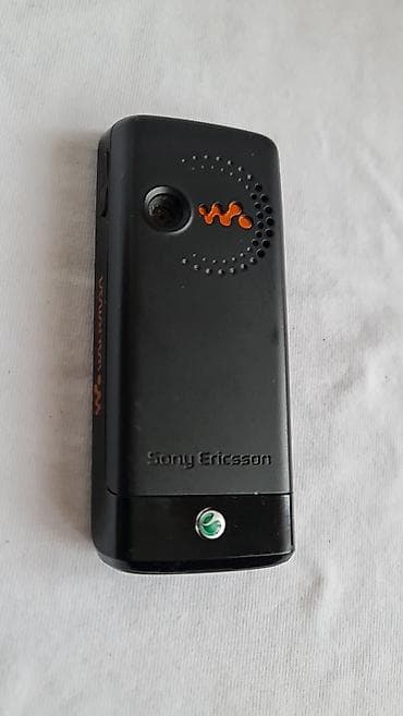 slušalice jednorog: Sony Ericsson W200i Walkman telefon - Model: W200i (oznaka na — 5