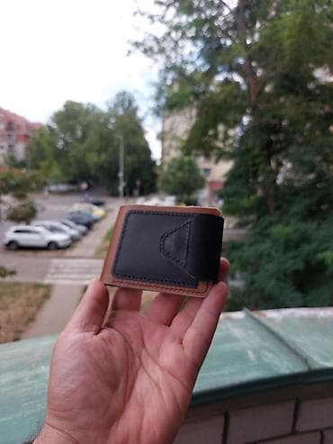 Minimalistički kožni novčanik – ručni rad - Materijal: prava koža u