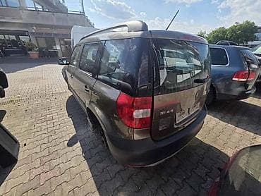 skoda oktavija: ŠKODA YETI 2010. GOD. - KOMPLETAN AUTO U DELOVIMA | Skoda Yeti 3 — 3