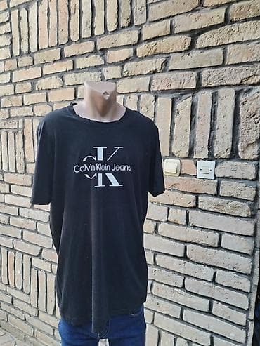 šešir muški: Men's T-shirt Calvin Klein, bоја - Crna — 2