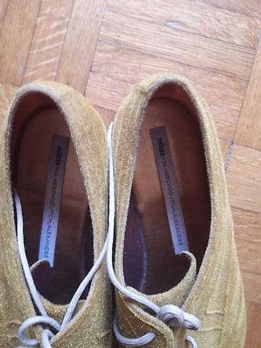 stefano cipele: Zenske cipele oker boje materijal kao plis sa sjajem, peta 2cm. par — 3