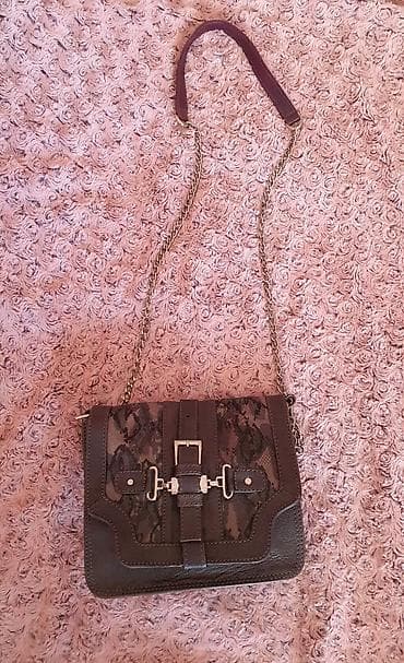 Torba je izdrađena od prave prirodne kože. Moderna, maslinasto — 3