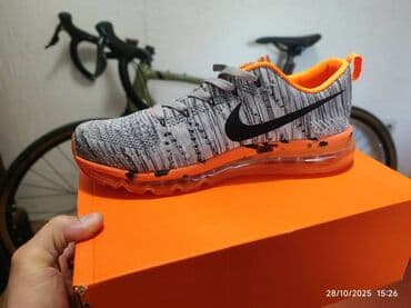 Sweatpants: Trainers, size - 46 — 6