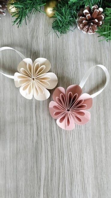 Lighting & Fittings: Ukrasi za jelku od kartona. Ručni rad. U bojama po želji. Cena — 2