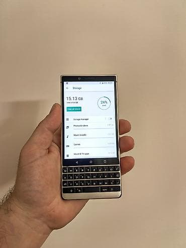 sporet na struju: Blackberry Key 2 otključan za sve mreže, sa 64 gb memorije. Uz telefon — 5