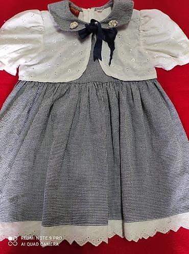 ravne haljine: Haljinica velicina 104 Duzina 52 Ramena 25 Poluobim od pazuha do — 4