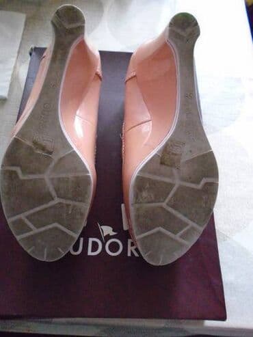 c a papuce: Sandale, Guess, 39 — 4