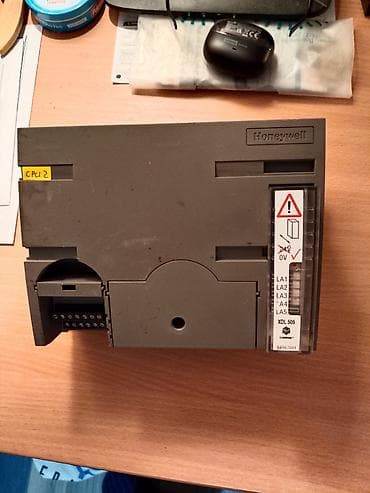 step deka: Honeywell XCL5010 kontroler sa XDL505 I/O modulom - Model: Honeywell — 1