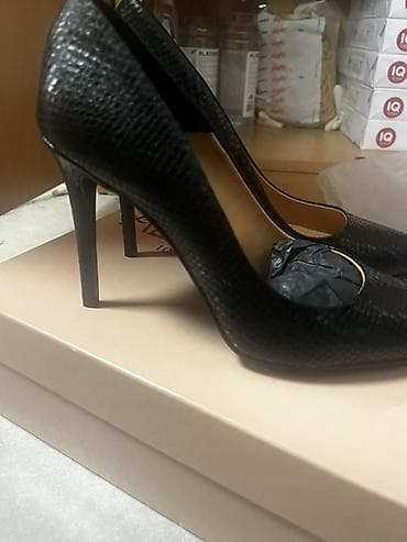 Ženske salonke Altamarea – Made in Italy - Model: klasične salonke sa