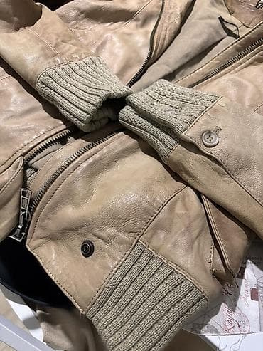 nike helanke zenske: Kožna jakna, italijanska izrada (Made in Italy), veličina S / 42. Ko — 2