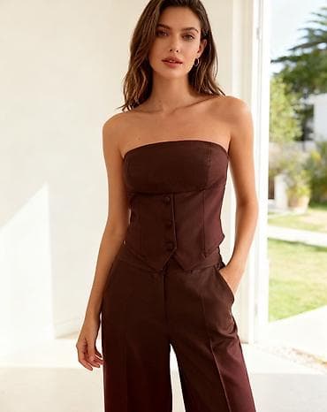 reserved kompleti: 🔥Ženski elegantni komplet bez bretela –Made in Italy
✅3200 din — 7