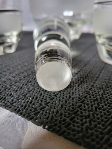 swarovski case za vino cena: Servis nov paracinsko staklo 70te za vino. Servis sve na njemu odsjaj — 15