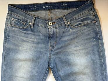 pazarske farmerke cena: LEVIS - original, predobre blede Leviske u odličnom stanju. Srednji — 2