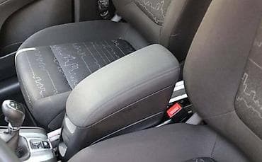 delovi za citroen xsara: NASLON ZA RUKE ZA OPEL MERIVA OD 2010. DO 2017. GOD. | Polovni — 1