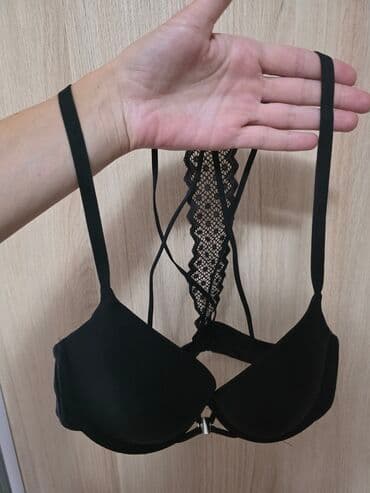 Sa korpama, bоја - Crna