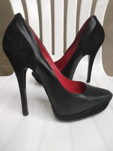 fossil mindjuse cena: Pumps, Cesare Paciotti, 36 — 1