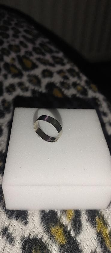 Sweatpants: Srebrni prstenovi – oznaka 952 cena za oba jer su se malo izgrebali u — 2