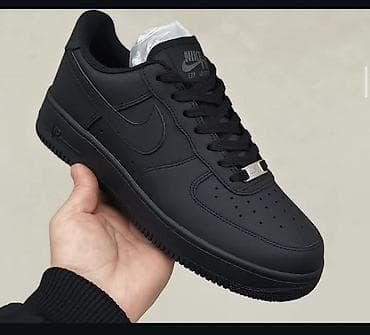 premiata kozne patike: Nike Air Force 1 Low – Triple Black - Model: Air Force 1 Low - Boja — 1