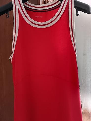 crop top prsluk: Crvena sportska haljina bez rukava – Esmara - Brend: Esmara - Kroj — 2
