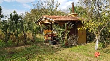 Kuće na prodaju: 72 kv. m, 2 sobe — 15