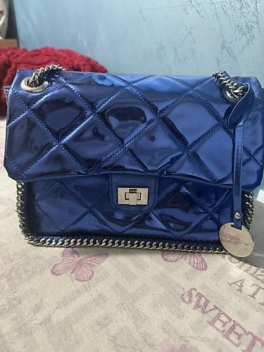 nine west torba za laptop: Torba – sjajna plava, prošivena, sa lancem - Materijal: lak (sjajna — 3